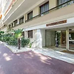 Le Fleuri Avec Terrasse, A Cote Du Martinez, Ideal Pour Un Sejour Plaisant