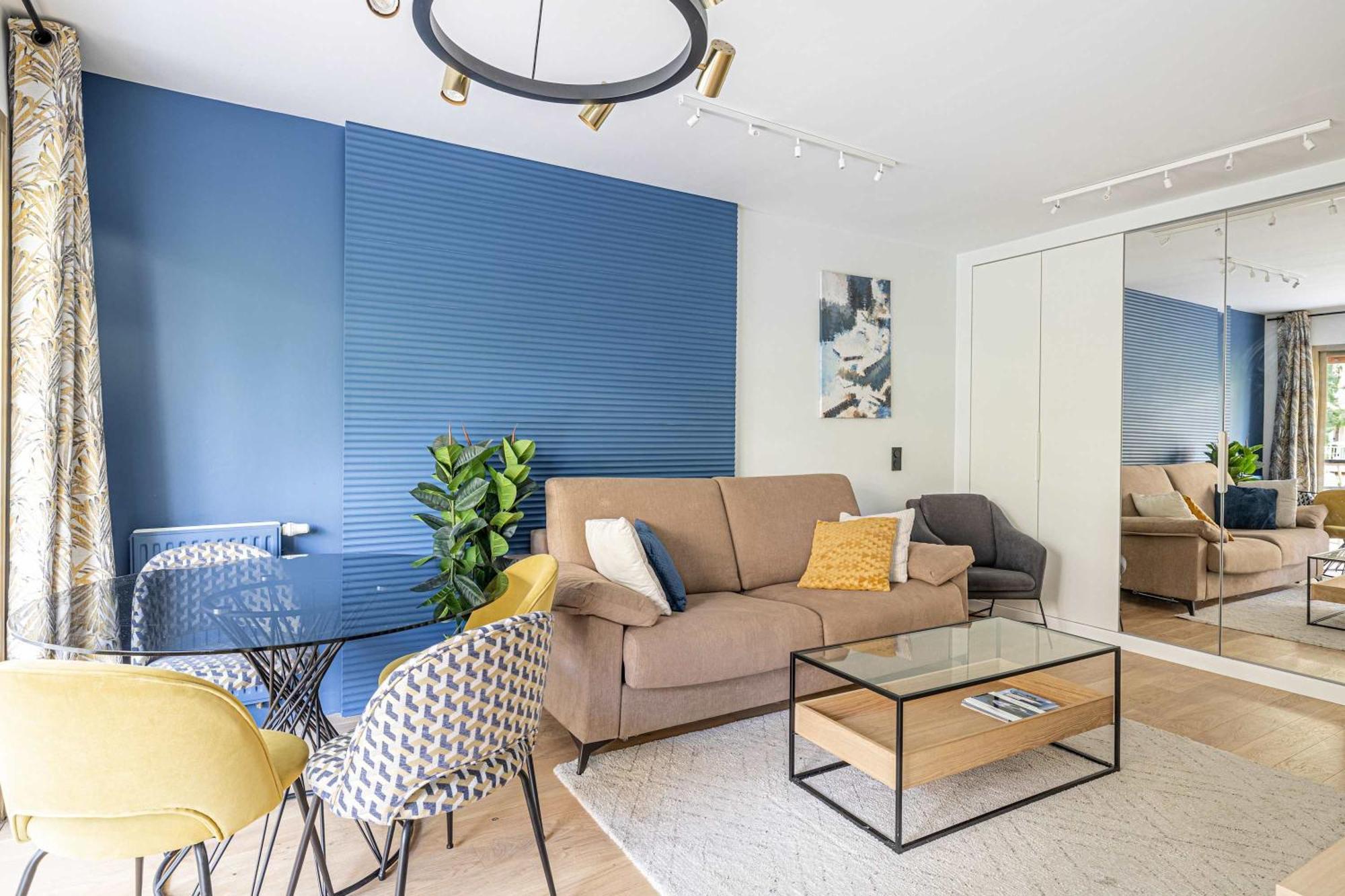 Appartement Le Fleuri Avec Terrasse, A Cote Du Martinez, Ideal Pour Un Sejour